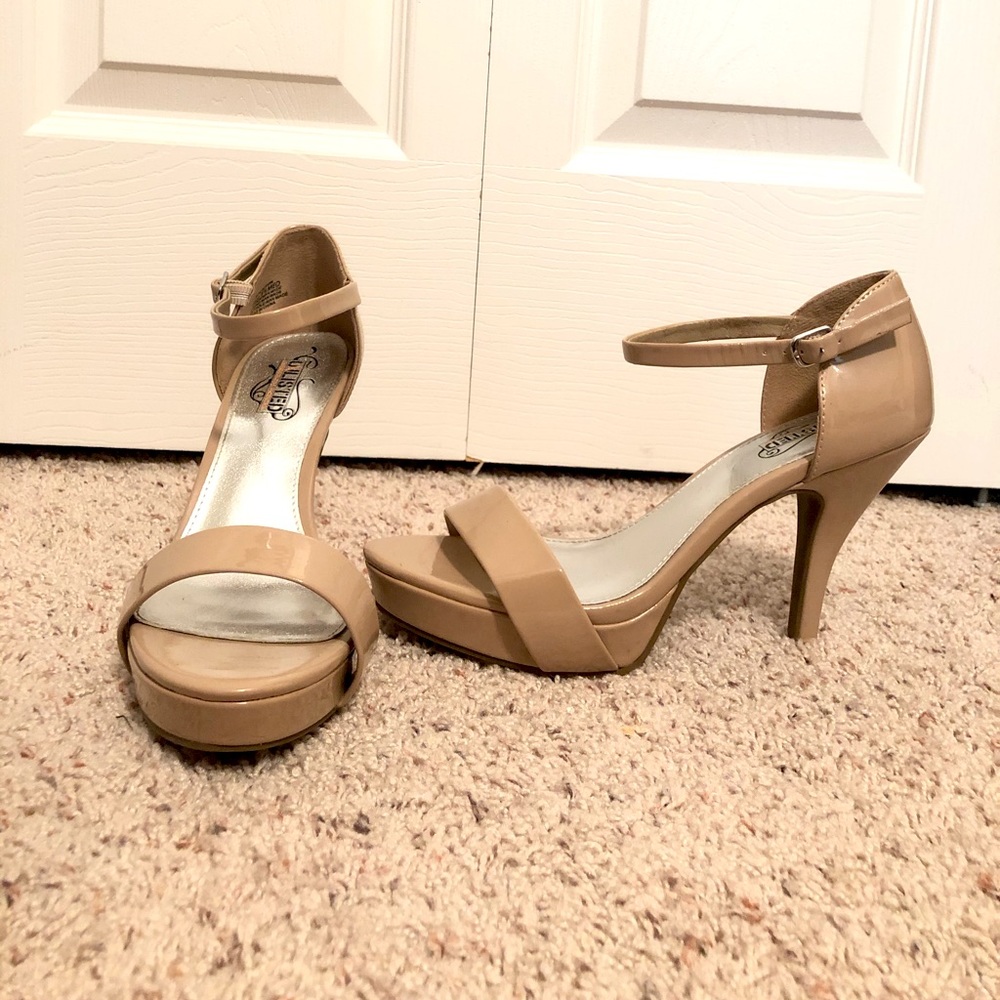 Nude platform heels